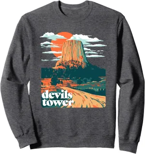Retro Devils Tower Monument Vintage Design Graphic Sweatshirt