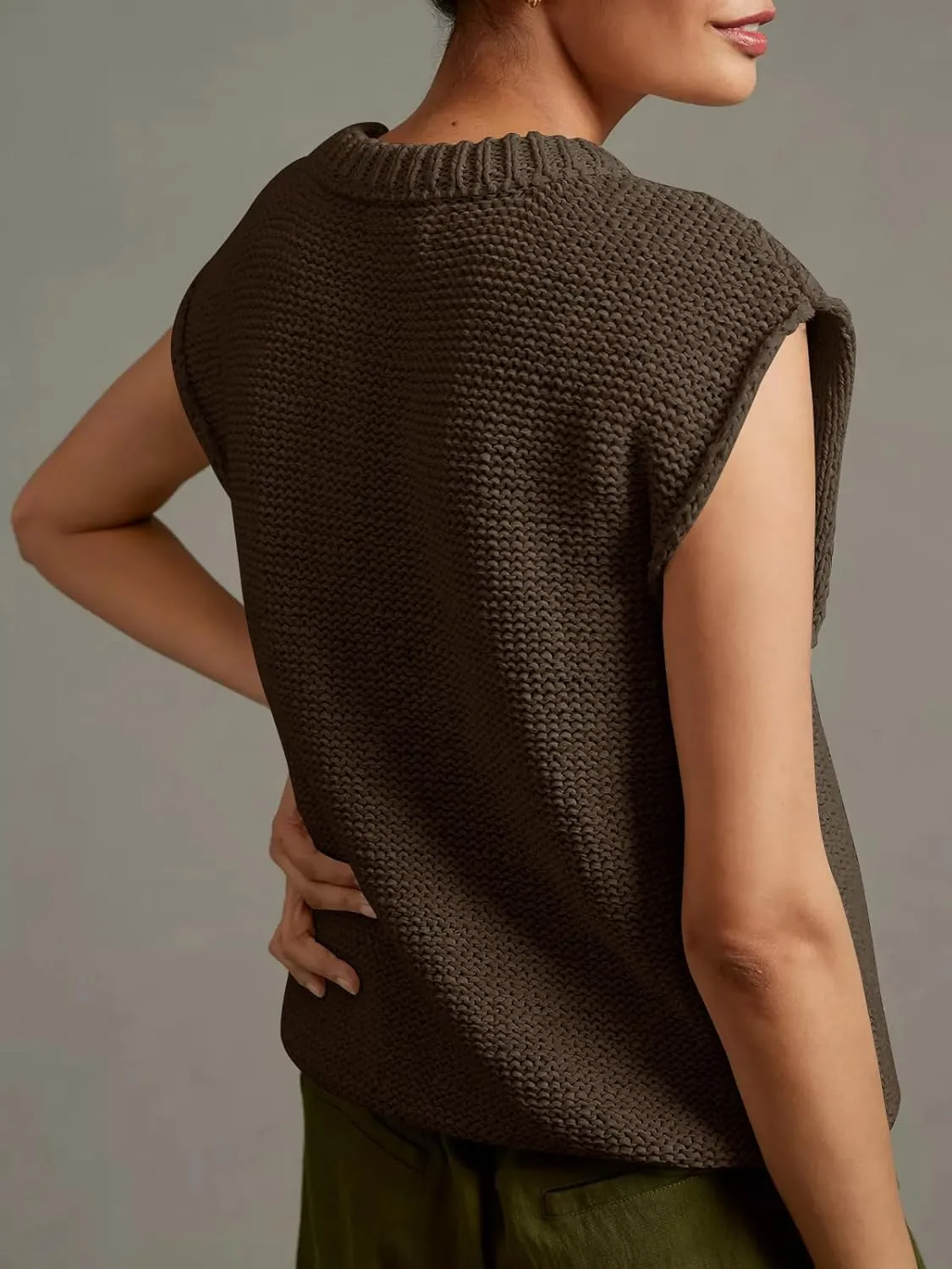 Saodimallsu Womens Sleeveless Crewneck Sweaters Ribbed Knit Tank Tops 2025 Trendy Sweater Vest