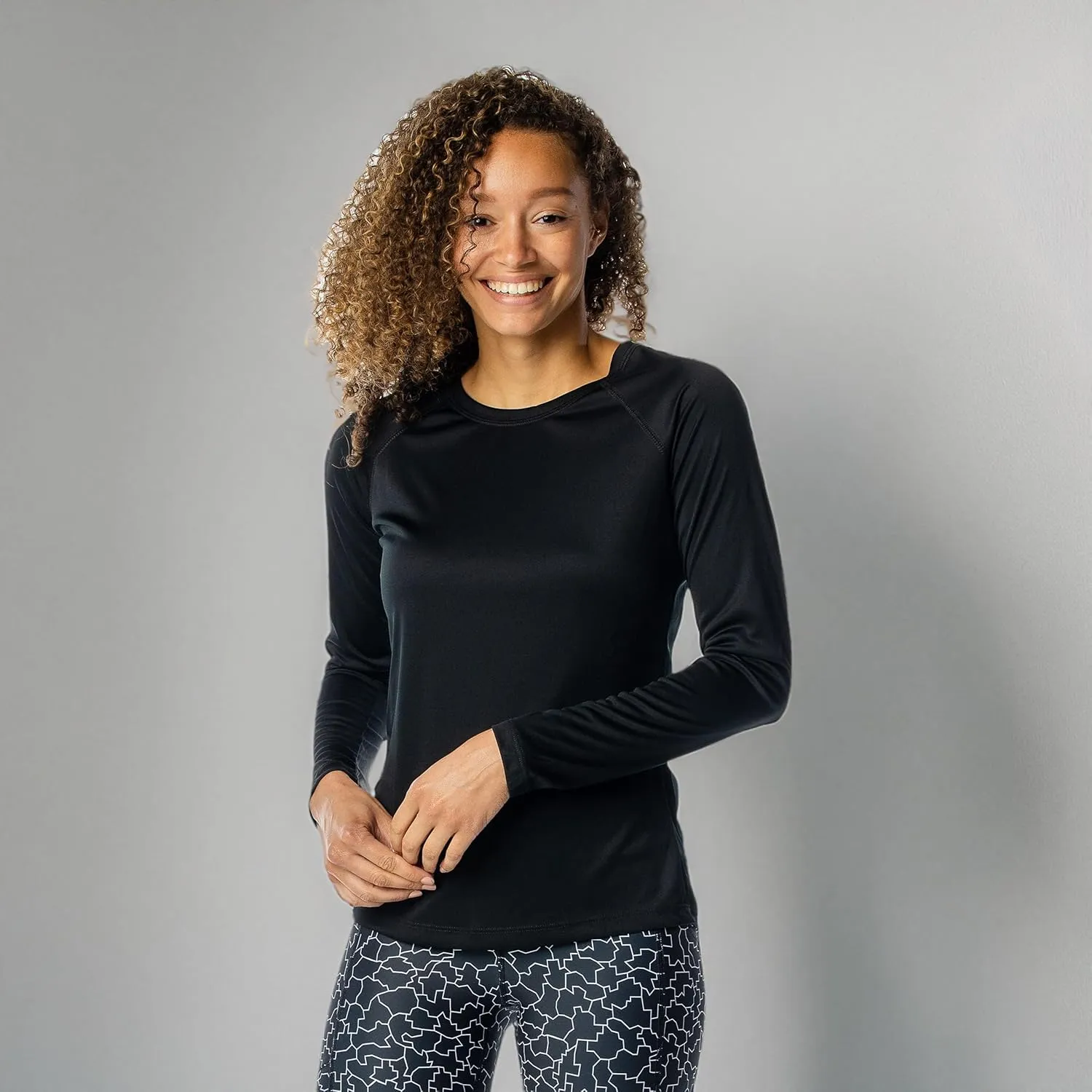 Vapor Apparel Women’s UPF 50  UV Sun Protection Long Sleeve Performance Regular Fit T-Shirt for Sports and Outdoor